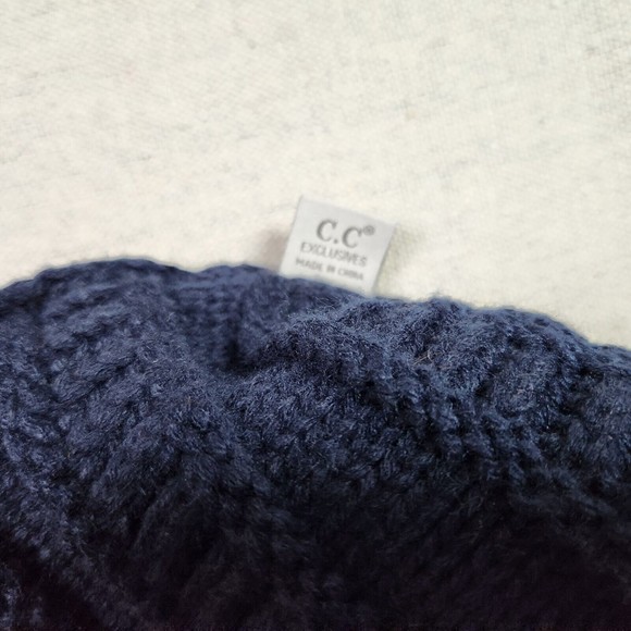 Auburn Tigers Colors Beanie One Size Fits All Blue Orange Pom Pom - Picture 6 of 7